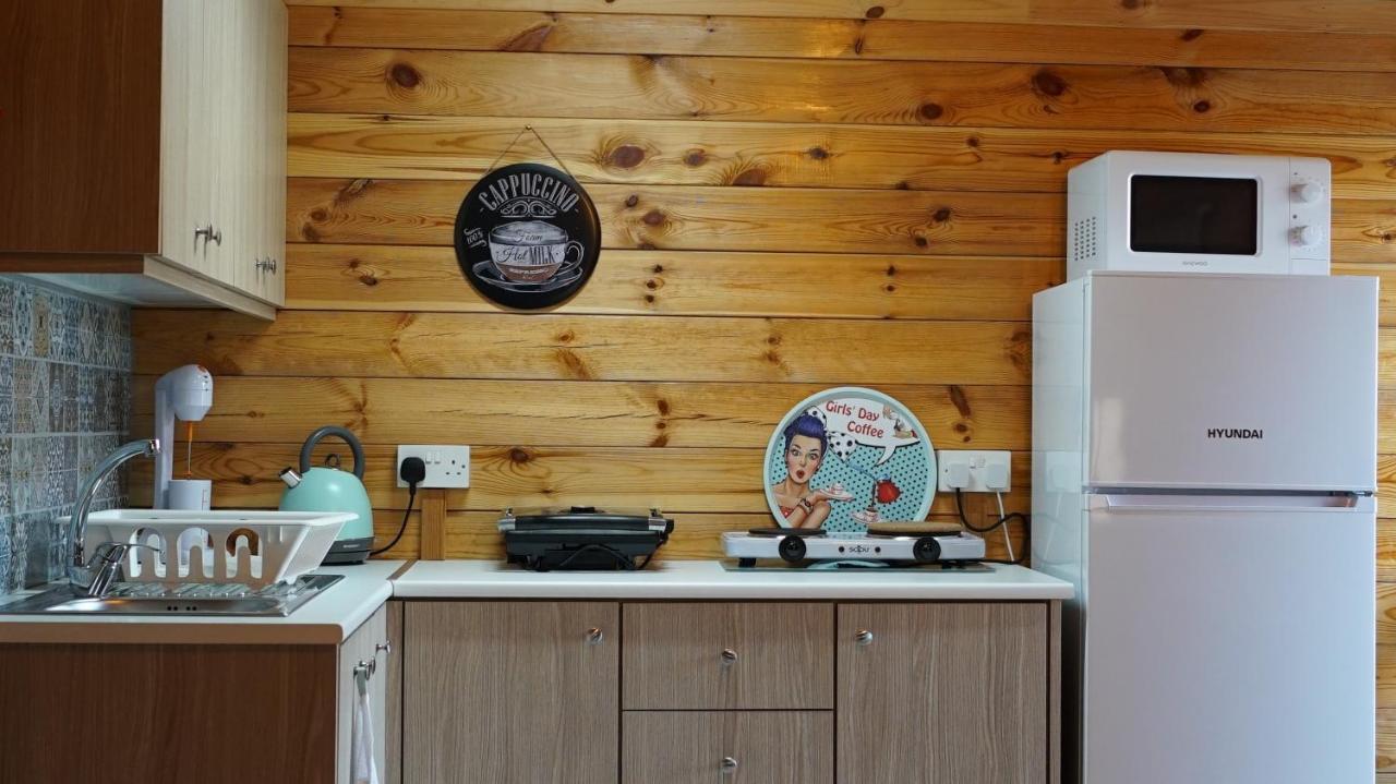 Happy Glamping Cy Villa Agios Theodoros Exteriör bild