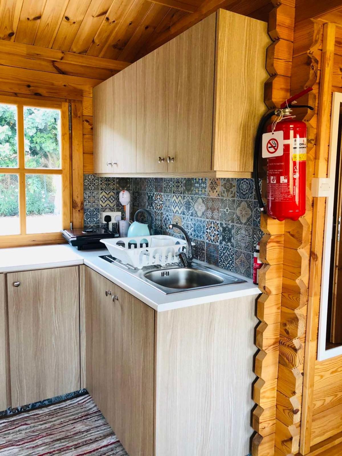 Happy Glamping Cy Villa Agios Theodoros Rum bild